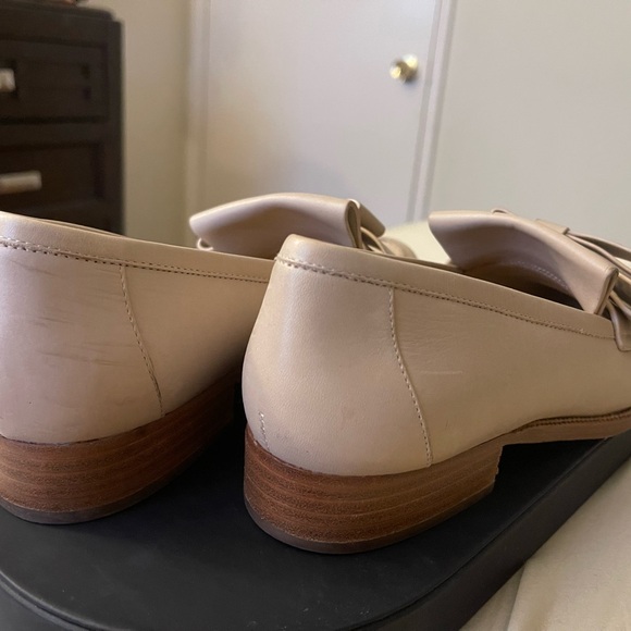 Pour La Victoire Cream Fringe Loafers - Picture 3 of 4